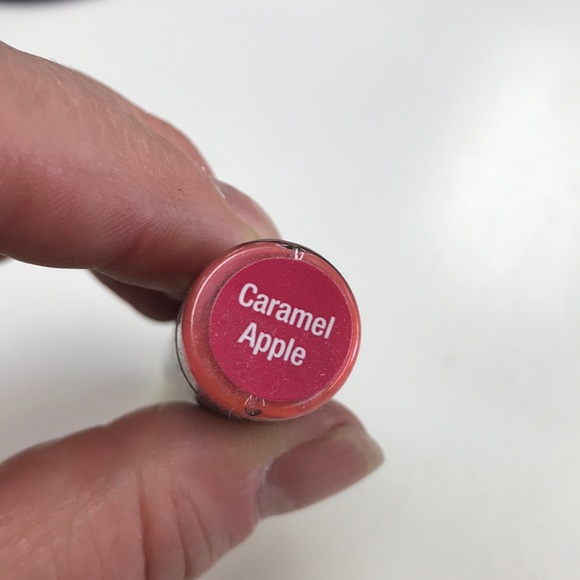 Lipsense lip stain and lip gloss and oops remover - Picture 4 of 11